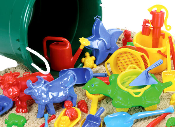 Sand and Water Play Set in Giant Tub - Image 2