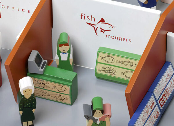 Wooden Shopping Centre Play Set - Image 2