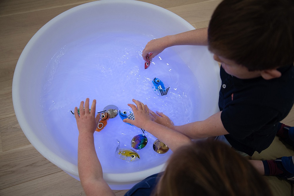 Sensory Mood Water Table - Image 5