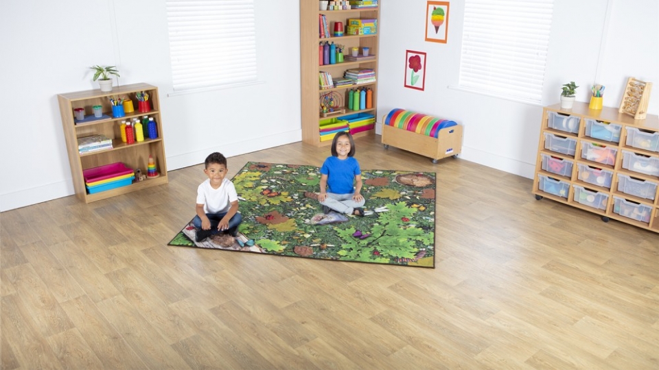 Double Sided Woodland Carpet 2x2m - Image 2