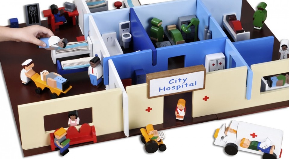 Wooden Hospital Play Set - Image 2