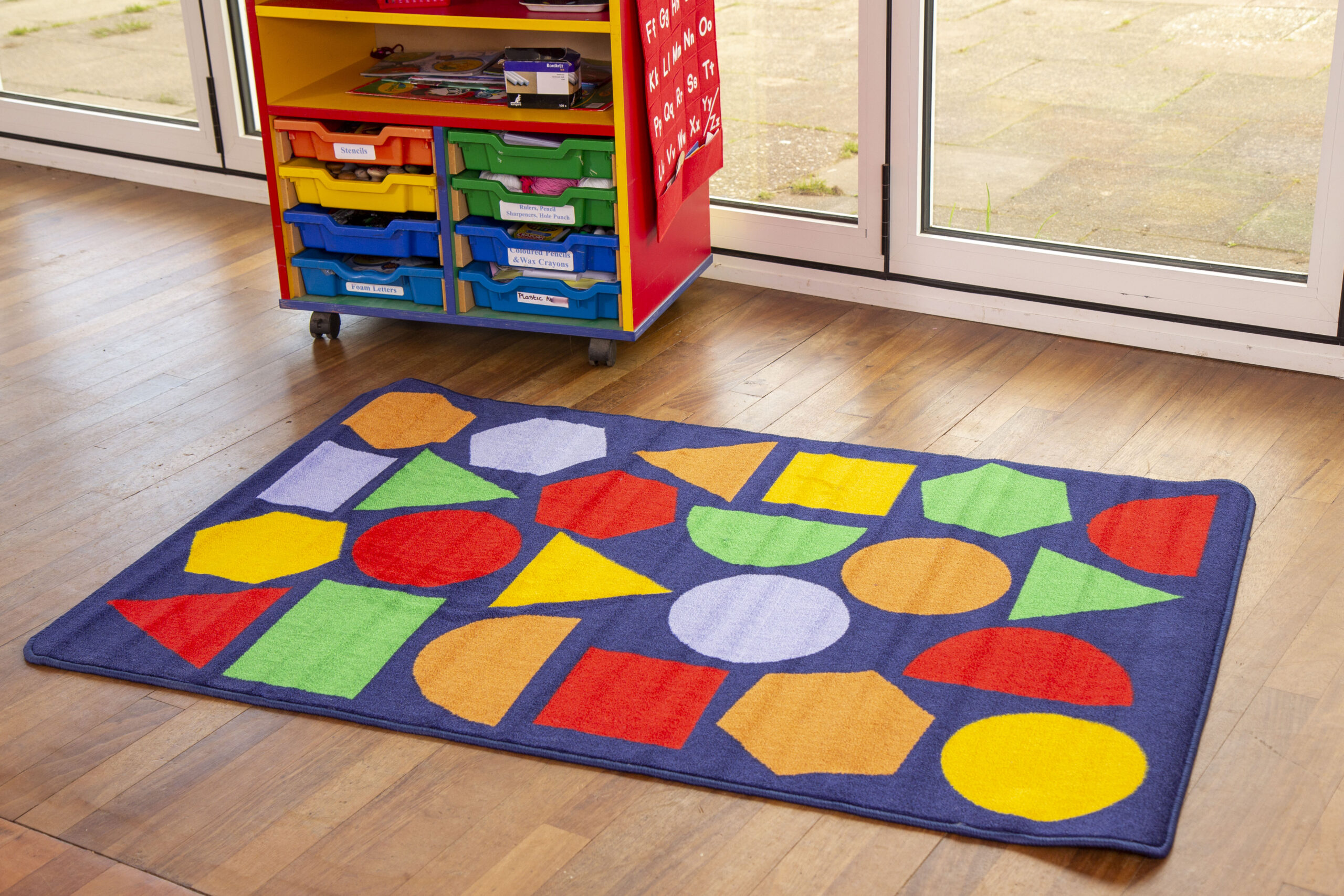 Nursery Rug – Geometric in bright colours