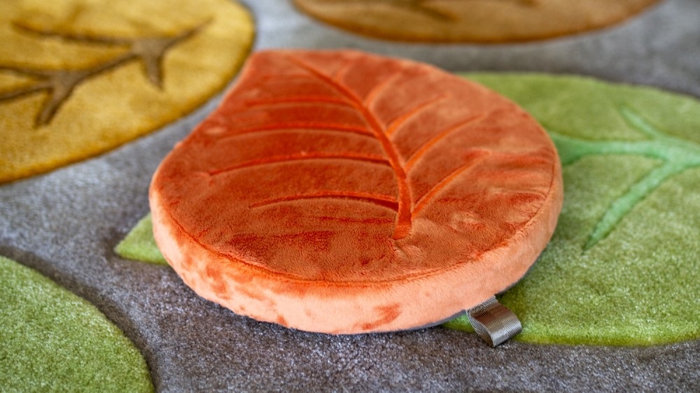 Seasonal Leaf Cushions - Image 3
