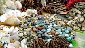 Natural Exploration Treasure Basket