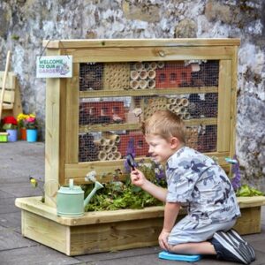 Mini Beast Hotel with Planter Base